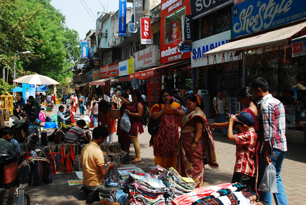 sarojini-market